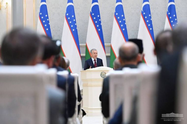 Президент: Меҳнаткаш, фидойи юртдошларимизни мен ўзимнинг энг яқин қадрдонларим, садоқатли сафдошларим деб биламан