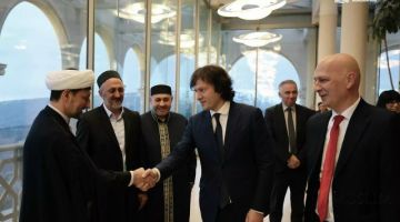 Премьер Грузии встретился на ифтаре с мусульманскими лидерами страны