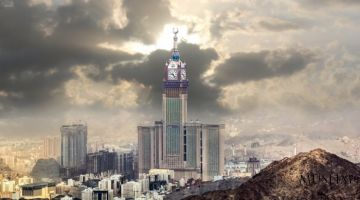 В Мекке открылась уникальная подвесная мечеть