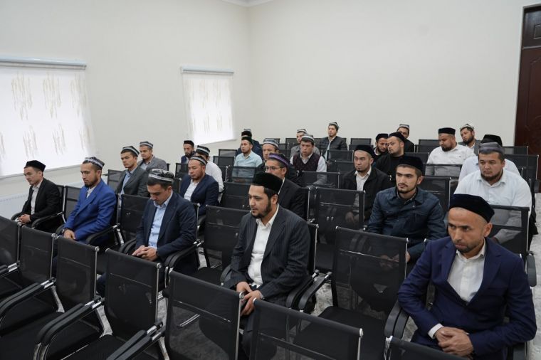 Ёш имомлар иштирокида ўқув-семинар ташкил этилди