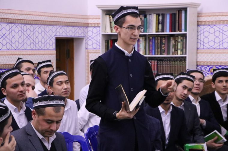 Islom ta’lim muassasasida kitoblar taqdimoti