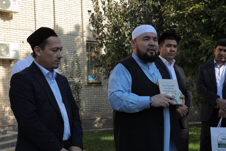 Olis hududdagi imomlar Diniy idora faoliyati bilan tanishdi (Foto+)