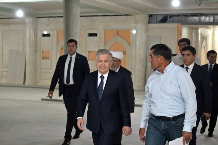 Imom Buxoriy maqbarasi ziyorat qilindi