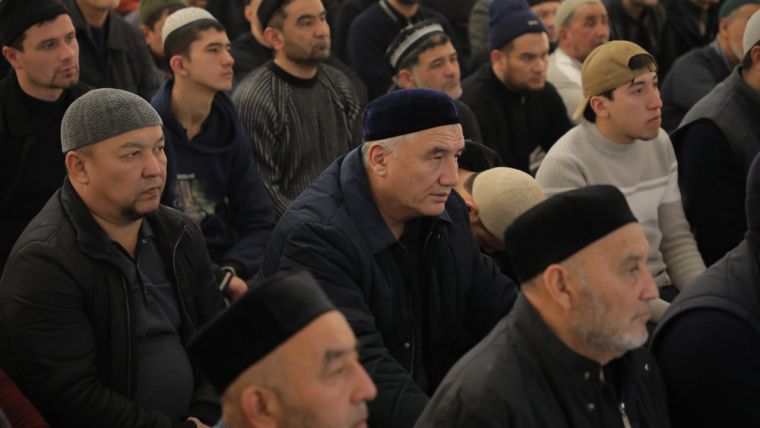 Ҳар бир хонадонга кириб бориляпти