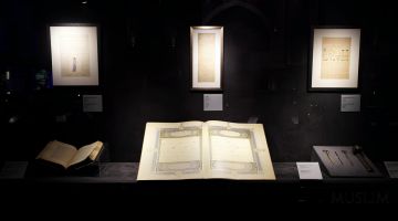 Факсимиле Тимуридского Корана, хранящегося в Иране, представлено в Узбекистане