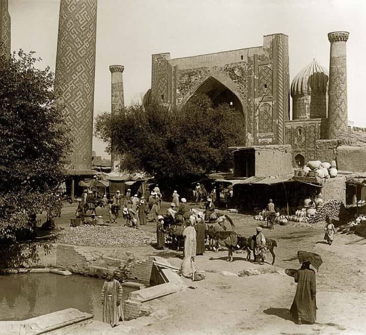 Seksual ona oglining dostiga sovga uchun minnatdorchilik bildirdi. Onlayn tomosha qiling. Rus jinsiy aloqa refleksi