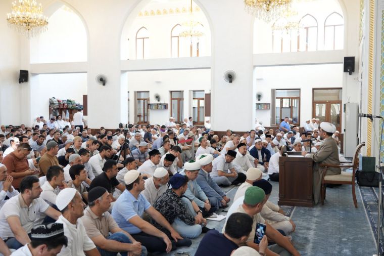 Muftiy hazratlari: Allohdan mol-dunyo talab qilishda go‘zal yo‘l tanlang!