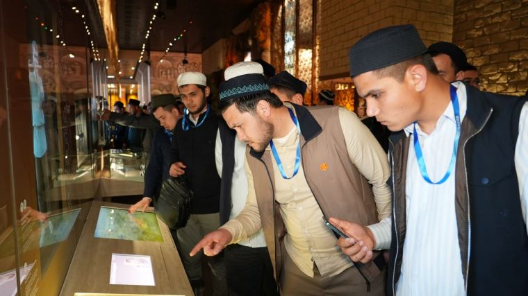 Ҳадис мактаби профессор-ўқитувчилари ва талабалари учун дарс ташкил этилди