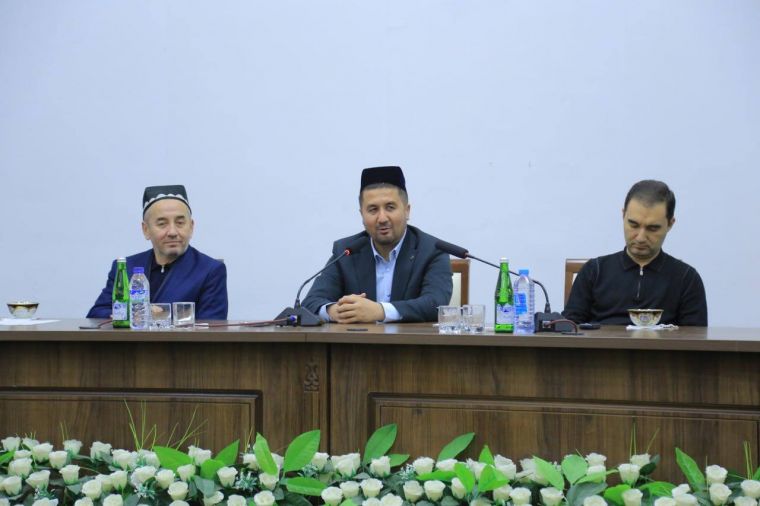 “Ҳидоя” ўрта махсус ислом таълим муассасасида маънавий-маърифий учрашув бўлиб ўтди.