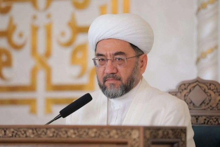 مفتي أوزبكستان: هناك حاجة ملحة لدراسة أبعاد الذكاء الاصطناعي من منظور أخلاقي وديني