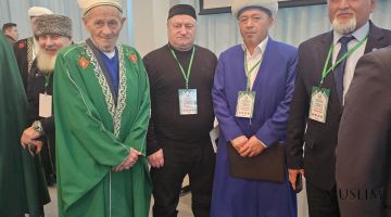 عقد في أستراخان بالاتحاد الروسي المؤتمر العلمي والديني الدولي الأول حول الموضوع 