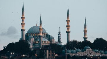 В мечети Стамбула пройдут курсы обучения чтению и толкованию Корана на английском языке 