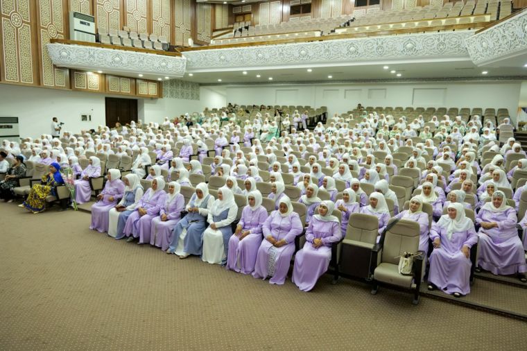 عشية العطلة العظيمة عقدت المرشدات الدينيات الندوة التعليمية