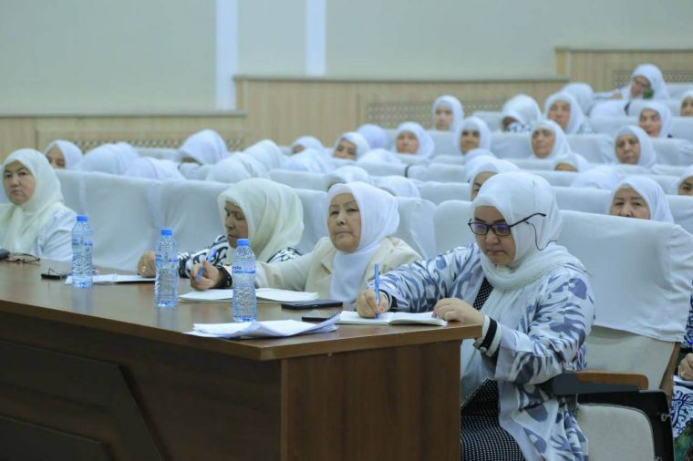 Ҳудудларда отинойиларнинг билим ва малакаси оширилмоқда