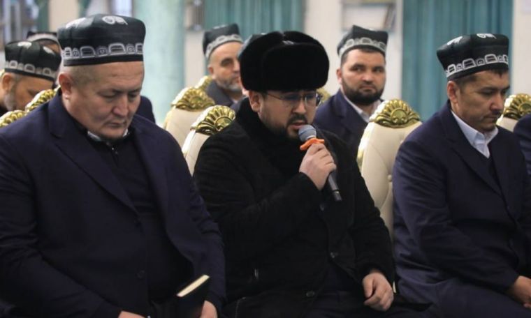 Имом-хатиблар фаолиятини такомиллаштириш бўйича семинар ўтказилди