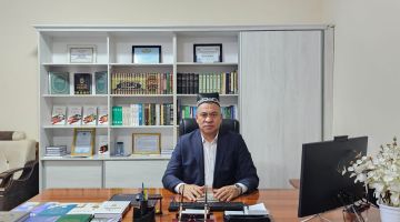 Хушхабар: Хожа Бухорий таълим муассасаси мудири илмий даражага эга бўлди