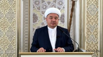 Кази мусульман Каракалпакстана совершил пятничную молитву в соборной мечети 