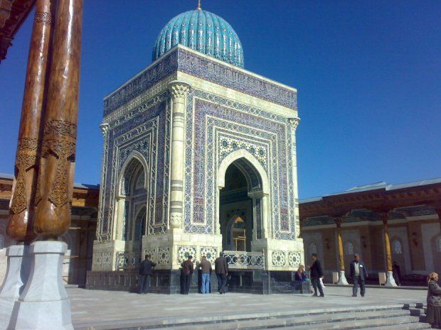 Алломанинг онаси