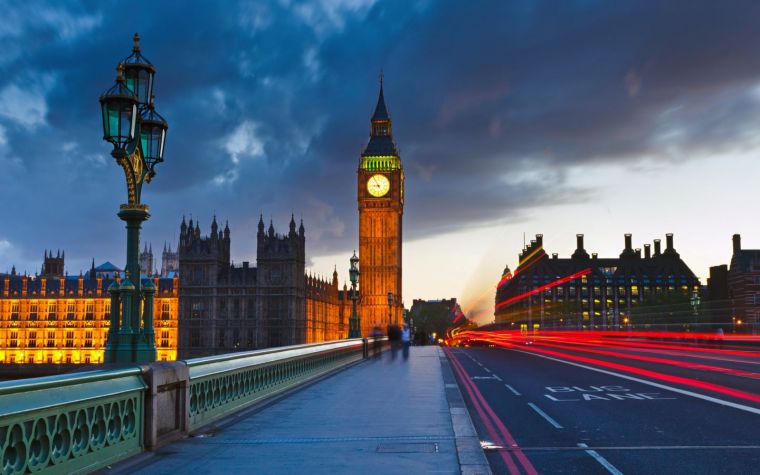 Buyuk Britaniya musulmonlari diniy va milliy qadriyatlarga sodiqdir