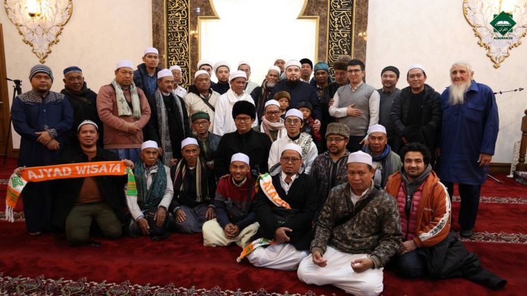 Rus tiliga tarjima bilan eng yaxshi porno filmlar Tailandda sayyoh yosh fohishani sikdi.