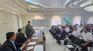 Ҳажга зиёратчиларни олиб борадиган элликбошилар билан учрашув ўтказилди