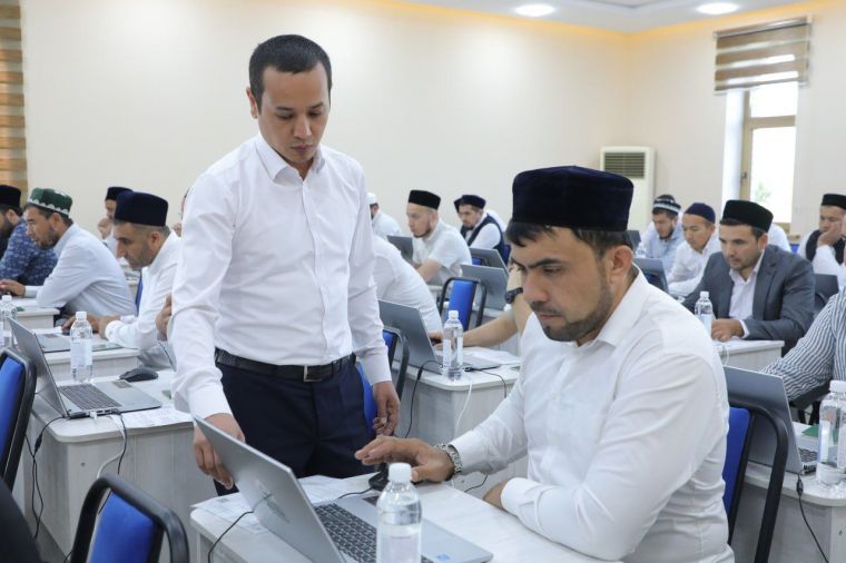Oliy ma’hadda bir kunda uchta imtihon o‘tkazildi