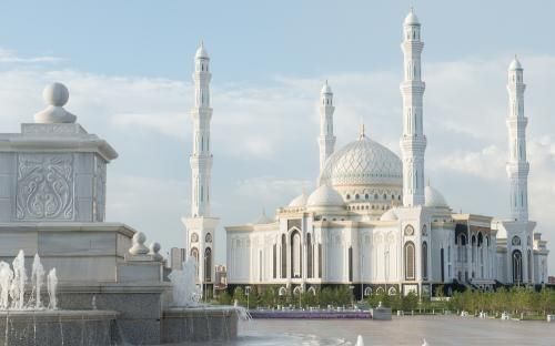 Қозоғистондаги масжидларга жамоат намозларини бажаришга рухсат берилди