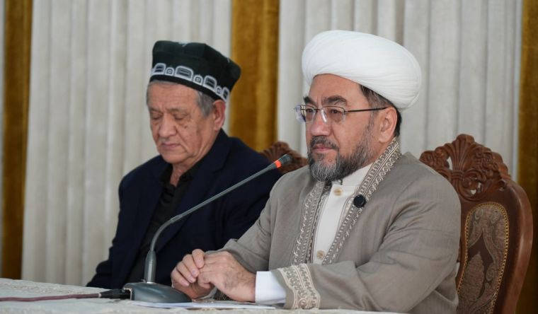 Muftiy hazratlari Andijon safarini ilm maskanidan boshladilar