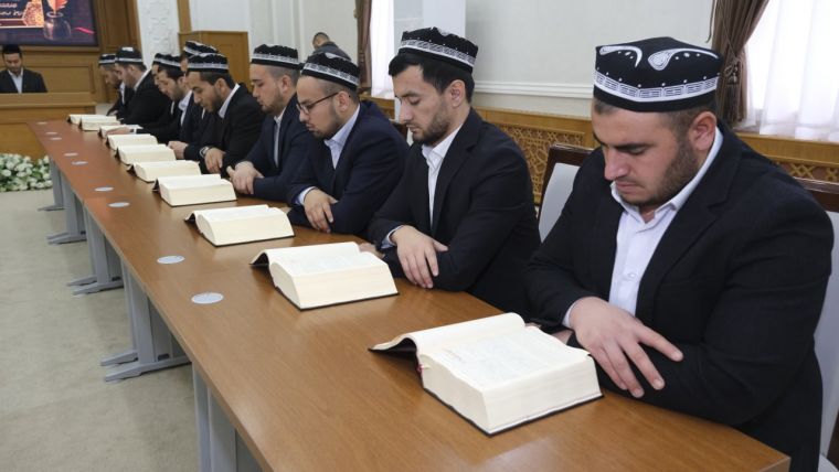 Diniy ta’lim muassasalarida xatmi kutublar boshlandi (fotolavha)