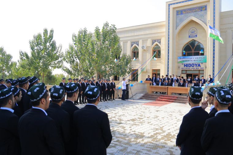 Diniy ta’lim muassasalarida yangi o‘quv yili boshlandi (fotolavha)