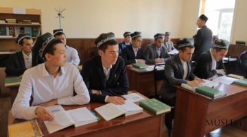 Ёшларни одоб ва илмга тарғиб қилиш