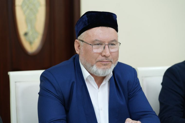 Тайланд шайхулисломи ўринбосари билан мулоқот қилинди