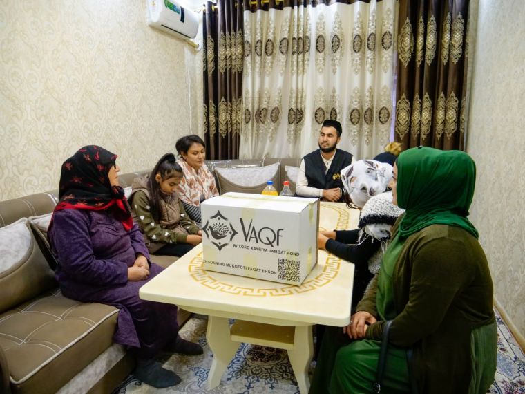 Эҳтиёжманд оилага “Вақф” уйи топширилди