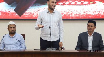 Первые чтецы Корана в среднем специальном исламском учебном заведении имени Имама Термизи