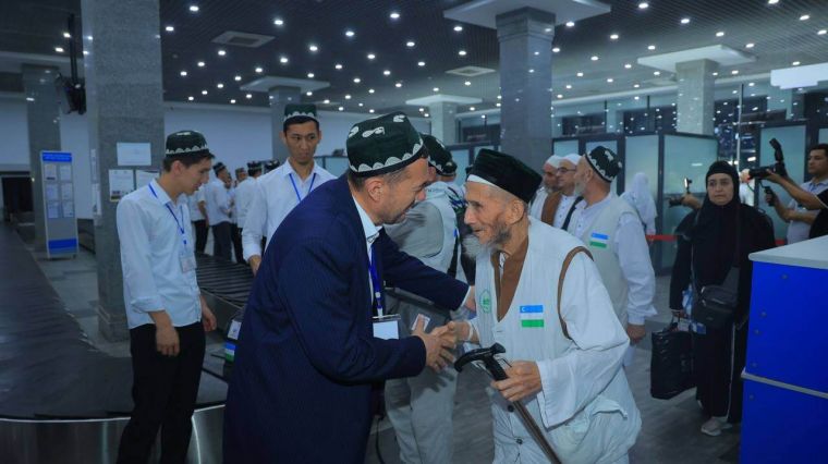 Namanganlik hojilarning dastlabki guruhlari Vatanga qaytib keldi