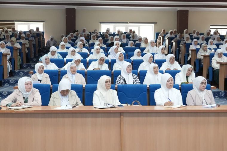 Фарғонада отинойилар малакаси оширилиб, тингловчиларга сертификатлар топширилди