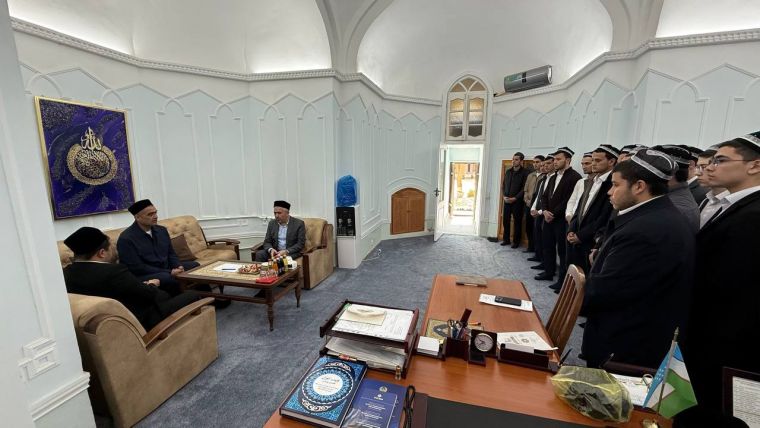 Мир Арабда таҳсил олаётган талабалар ҳолидан хабар олинди