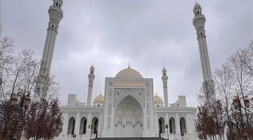 Мечеть Фахр аль-муслимин-это шедевр современной исламской архитектуры 